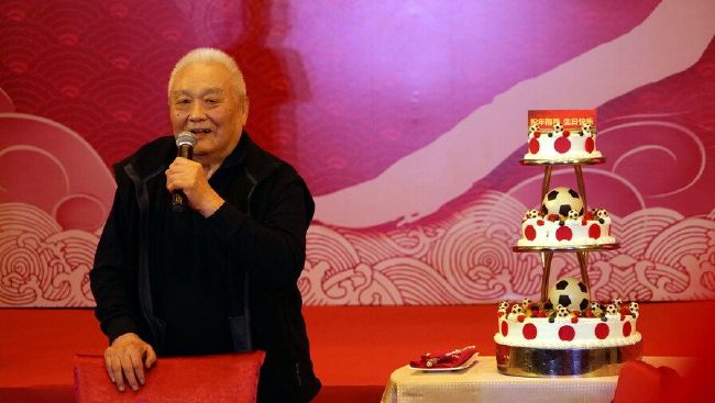 裙子下面不许穿内裤h